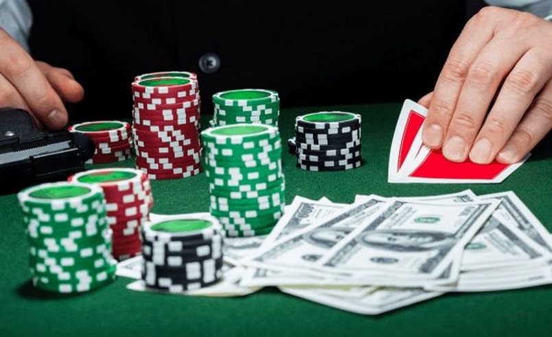 Luật chơi Poker hoàn toàn không khó hiểu